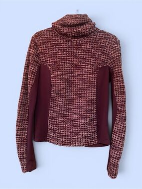 Nike Women’s Pro Hyperwarm Long Sleeve Brushed Training Top Sz M‎ Maroon EUC